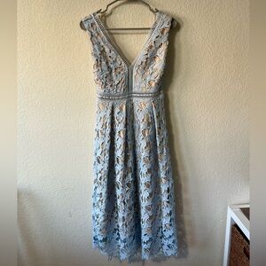 Elegant Lace Sleeveless Dress - Light Blue